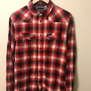 Wrangler Flannel Shirt. Medium, Black/Red/White.